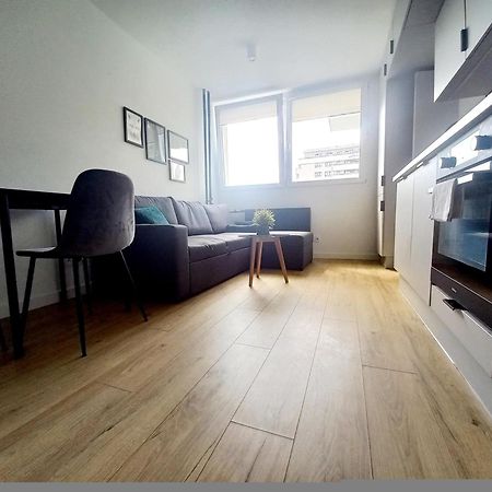 Neoapartments Lotnicza فروتسواف المظهر الخارجي الصورة