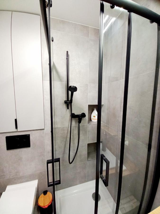 Neoapartments Lotnicza فروتسواف المظهر الخارجي الصورة