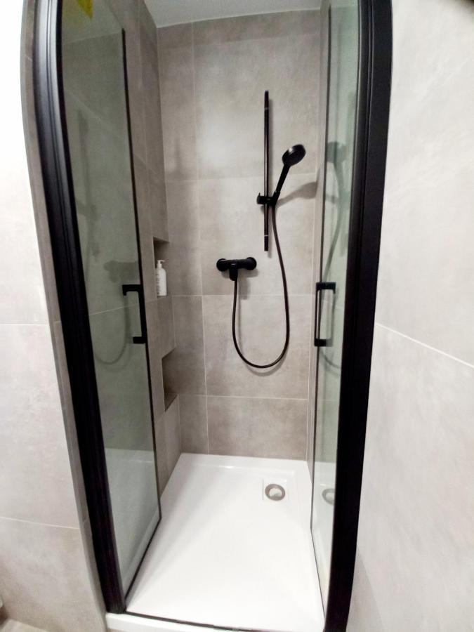 Neoapartments Lotnicza فروتسواف المظهر الخارجي الصورة