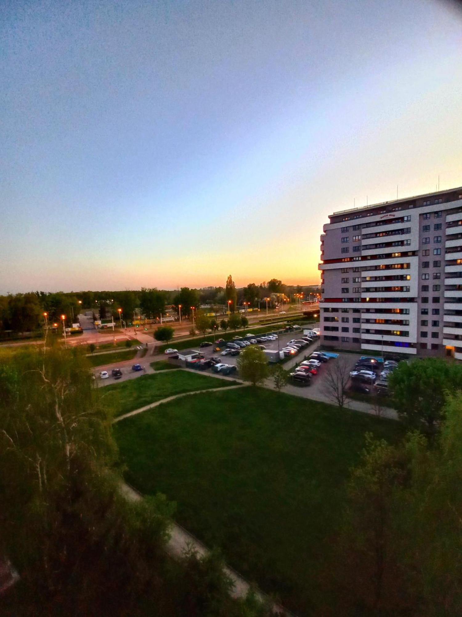 Neoapartments Lotnicza فروتسواف المظهر الخارجي الصورة